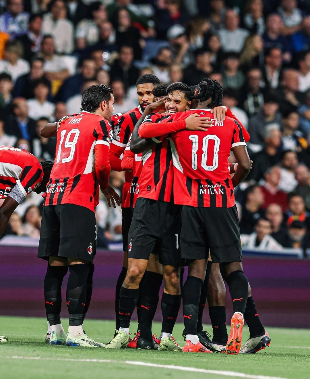 关键时刻体能课后,AC米兰止住颓势备战欧冠,赛场秩序良好,训练强度明显提升的简单介绍一号娱乐